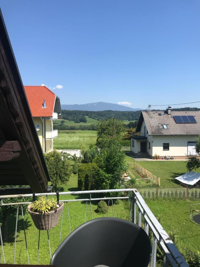 Ferienwohnung Groessing Finkenstein am Faaker See エクステリア 写真