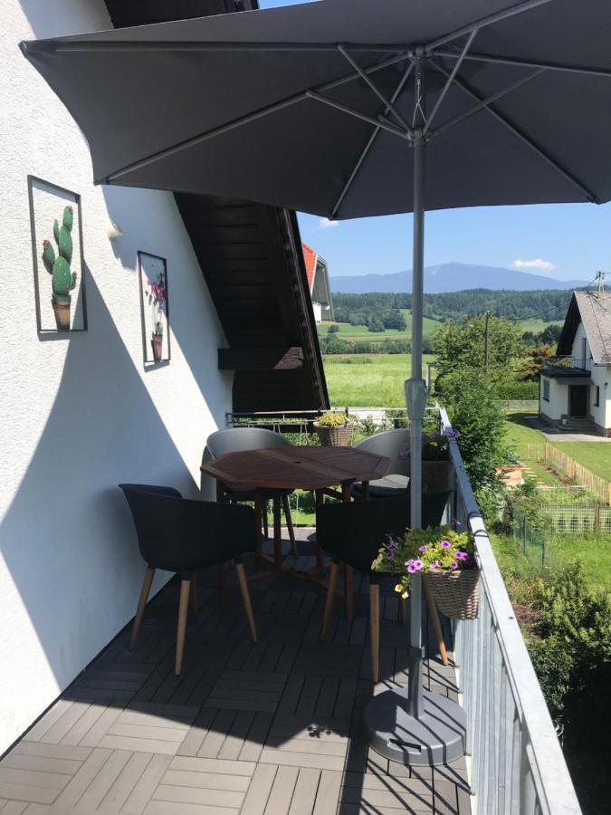 Ferienwohnung Groessing Finkenstein am Faaker See エクステリア 写真