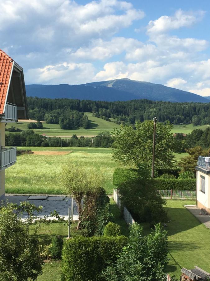 Ferienwohnung Groessing Finkenstein am Faaker See エクステリア 写真